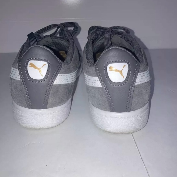 Women’s Size 8.5 Puma Grey Low Top Shoe, Soft Foam Pad. - Picture 4 of 7